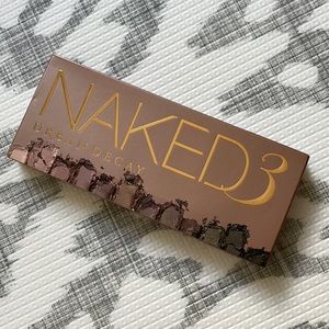 NIB Urban Decay Naked3 Eyeshadow Palette